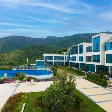 Zhongzhou Yueyin Fuxishan Huimeng Mountain Residence