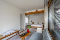 Floral Hotel· Weimo Jingshe Hotel