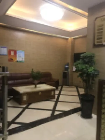 Longling Jinrui Hotel