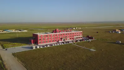West Coast Holiday Hotel