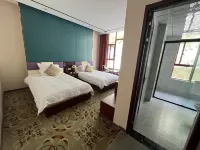 Xinlong Shengjie Liangxuan Hotel Hôtels à : Hillo
