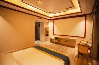 Fengqing Huaxin Hotel