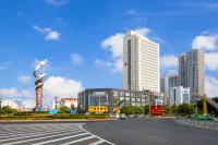 Jing Gang Great Cause Hotel Hotels near Renshanping Park