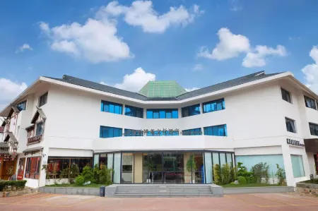 Jinjiang Anping Zen Tea Culture Hotel Отели рядом с достопримечательностью «Anping Bridge»