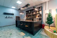 Urumqi County Freedom Mountains Homestay - bar