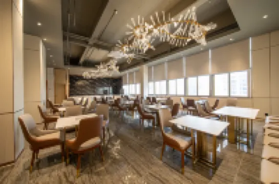 柏麗泉智酒店（江門東站江海廣場店）