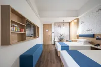 Fangyuan Collection Hotel (Nanyang 13 Middle School Qiyi Road)