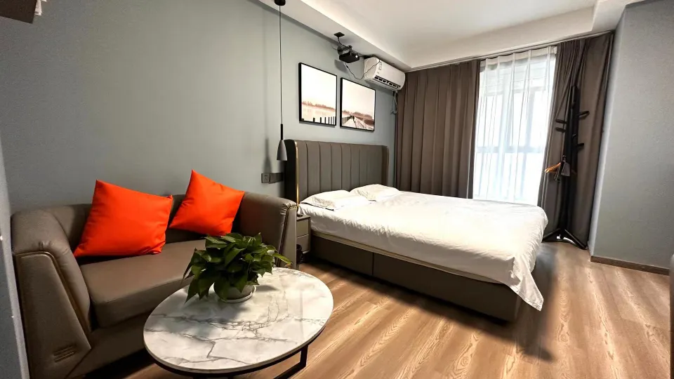 Zhenjiang Su·LanShan Homestay (Zhenjiang High Speed Railway South Station Store)