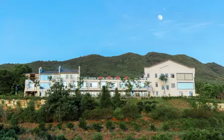 Zhiqing Manor Отели рядом с достопримечательностью «Tongcheng Huangpao Mountain Lanruo Temple»