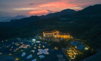 Zigui Zhilan Valley Vacation Hotel