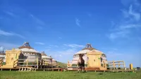 Mongolian Charm Wild Luxury Campsite (China-Russia Border Wetland Scenic Area) Hotels in Altes Bargu-Banner
