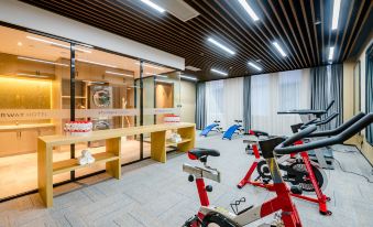 Starway Hotel (Kaifeng Lankao Station Sannong Vocational College)
