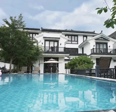 Hidden Valley Aura Anji Hot Spring Resort Hotels near Xushiwu Village