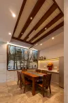 Nanbushe Homestay (Kaifeng Qingming Shangheyuan Long-lived Mountain Dasong Wuxia City Branch)