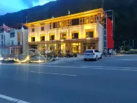 理縣香巴拉民宿（米亞羅風景區店） Hotels near Bajiaodiao Zangzhai