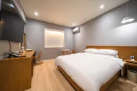 MONO HOTEL