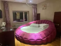 Xindongfang Business Hotel Hotels near Hulin Library