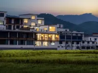 Tonglu Jingma Hotel Отели рядом с достопримечательностью «Лулин Граница»