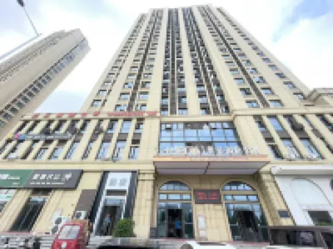 Lanju Homestay (Greenland Yingjiang Century City Yun Gongguan)