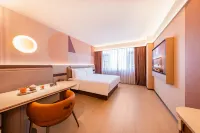 Orange Hotel (Yinchuan Zhengyuan South Street Museum) - 수영장