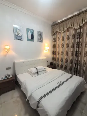 Dahua Huashu Hotel
