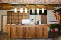 Waku Courtyard House Hotels in Dongming County