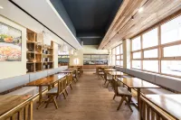 Banshan Moyu Hotel (Shuangqiao Valley Scenic Area) Hotels in Xiaojin