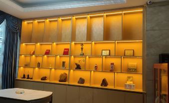 Rong'an Imperial Business Hotel (Fortune Plaza Underground Shopping Street)