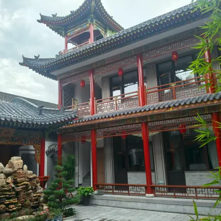 Yanmen Xianshe Homestay