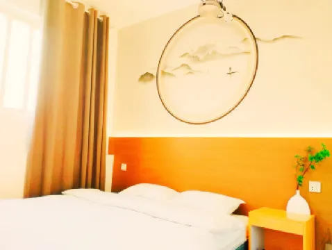 Luyuan Homestay (Kaifeng Longting Branch)