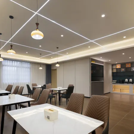 Milky Way Hotel (Ningyuan Branch)
