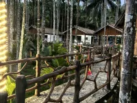 Baoting Qixian Lijiale Homestay Hotele w: Baoting