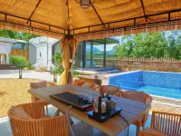 Mount Luofu Meiji · Mountain-Adjacent Forest Oxygen Hot Spring Boutique Stay