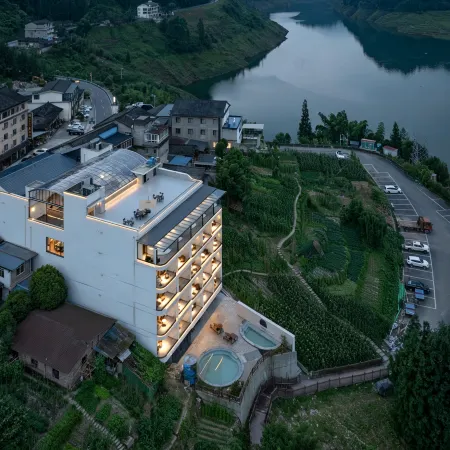 Yanu Tianjing Hot Spring Resort Hotel