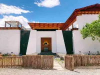 meet Saloyi | Shangri-La Manor