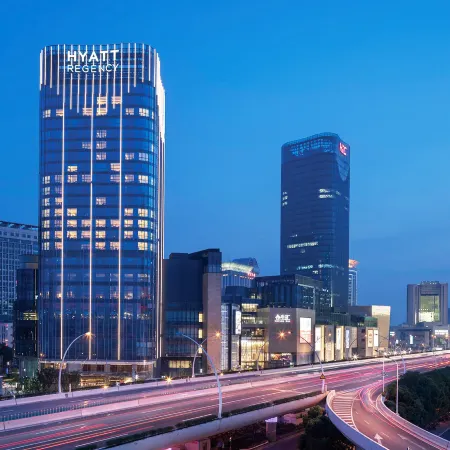 Hyatt Regency Shanghai, Wujiaochang Отели рядом с достопримечательностью «Стадион «Цзянвань»»