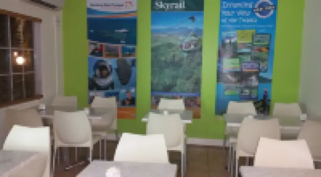 Reef Palms Motel Apartments Hotels in Cairns North