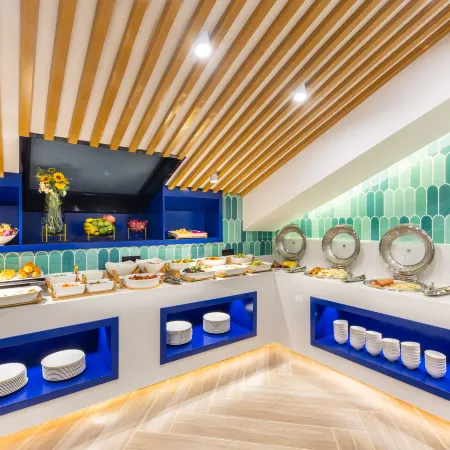 Yiwu Zhifeng Zhenxuan Hotel (International Trade City Store)