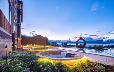 Joy Luck Huahu Resorts Отели рядом с достопримечательностью «Lover Tree»