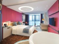 维也纳国际酒店(郓城唐塔店) - 高级浪漫大床房