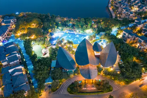 Baodun Lake Hushan Hot Spring Resort Hotels in Yingde