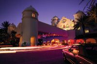 Universal's Hard Rock Hotel Các khách sạn gần The Holy Land Experience