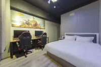 Zibo M78 E-sports Business Hotel