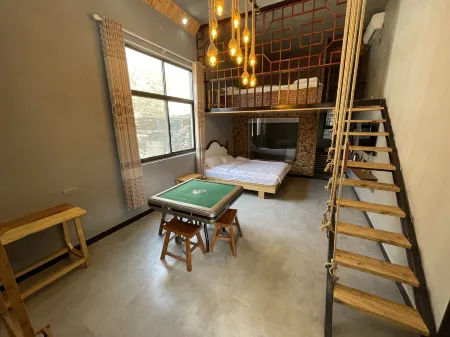Hongxingge Hostel Отели рядом с достопримечательностью «Nanping Town»