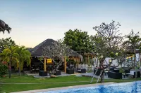 Liquid Dive Resort - piscina