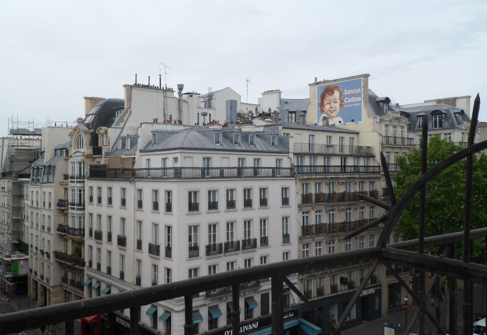 Holiday Inn Paris Opéra 외관
