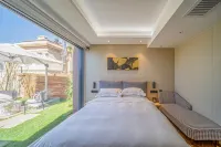 Fuxian Lake Nanguo Sanqian French Manor Resort Hotel - 4 ดาว