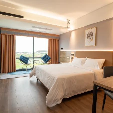 Haiyuntian Seaview Apartment (Donghaidao Shop)