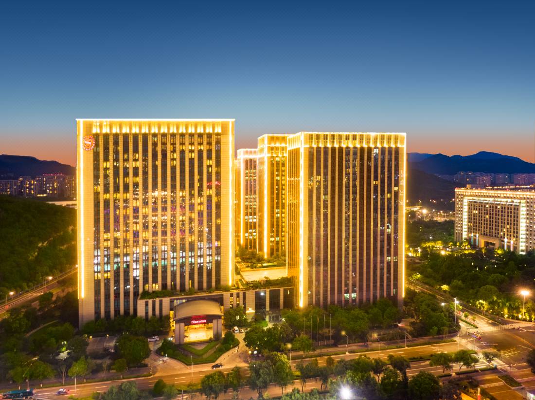 Sheraton Jinan Hotel-Jinan Updated 2022 Room Price-Reviews & Deals |  Trip.com