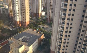 Poolside Tree Theme Homestay